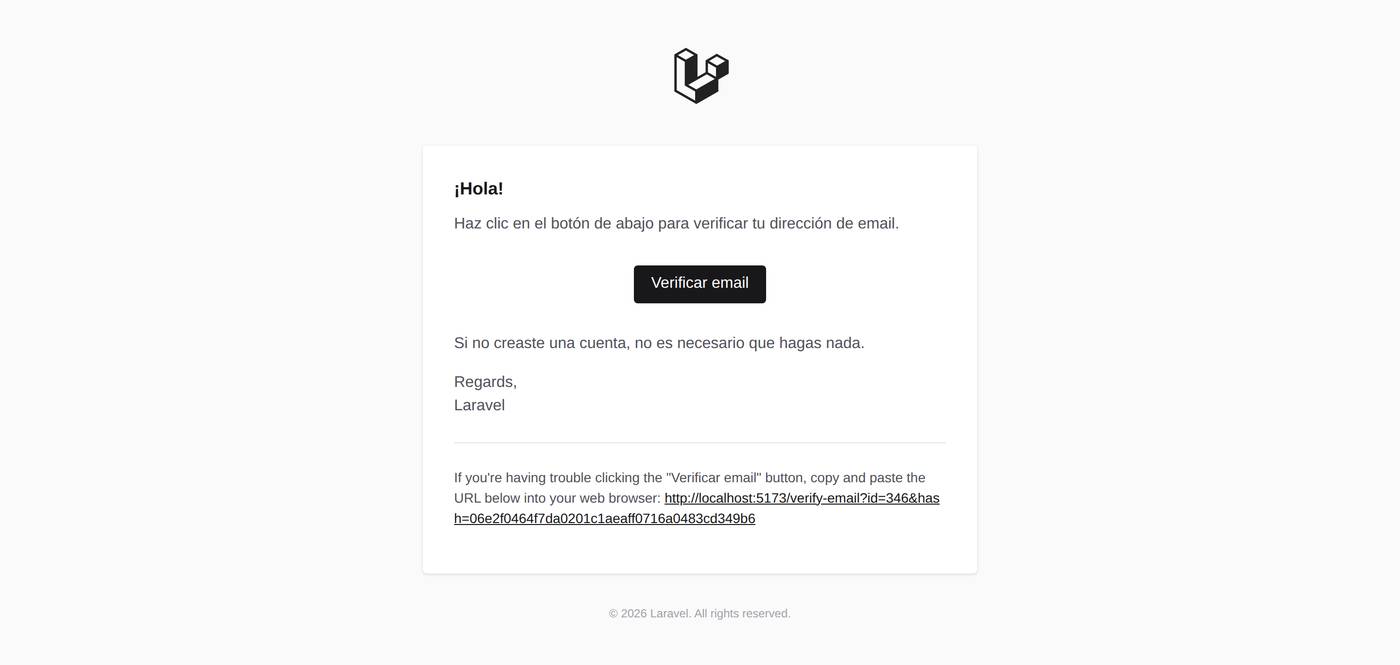 El correo de confirmación. Basta con pulsar el botón; no tienes que copiar ningún código.