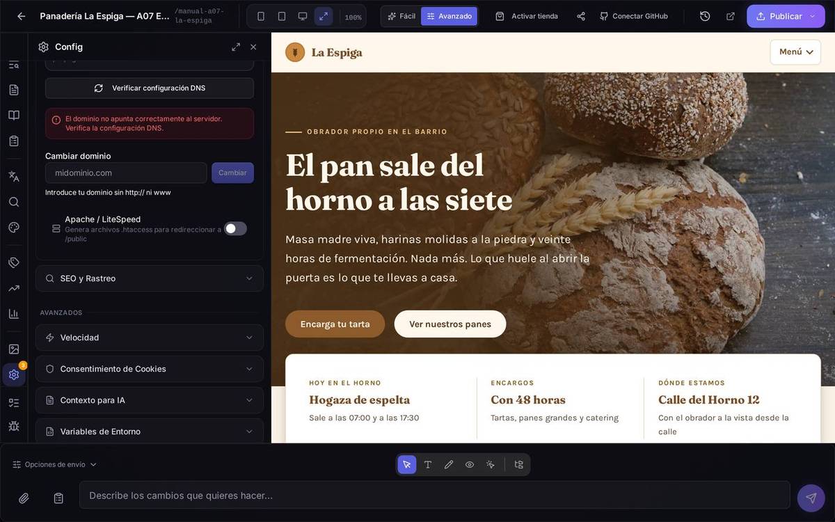 El aviso rojo justo después de pulsar «Verificar configuración DNS» con un registro que todavía no lleva a Speaksite. No se ha roto ni se ha borrado nada: el dominio sigue arriba con su insignia «Pendiente», y el mismo botón vuelve a comprobarlo cuando lo hayas corregido o cuando haya pasado el rato que tarda el DNS.