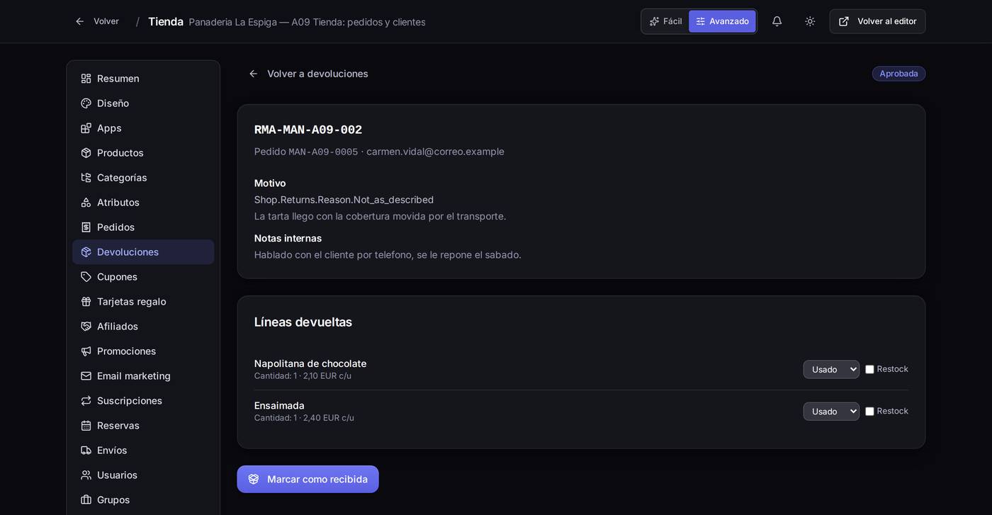 La ficha de una devolución: motivo, notas internas y las líneas que el cliente quiere devolver.